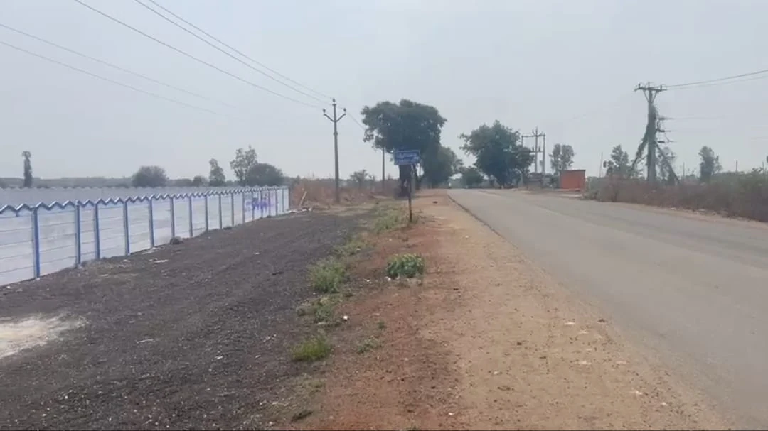 2 acres 23 guntas Land in Raghavapur, Vikarabad - photo 1